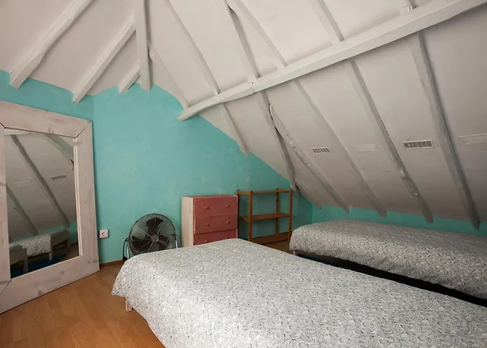 Hostel Ericeira Surf Camp